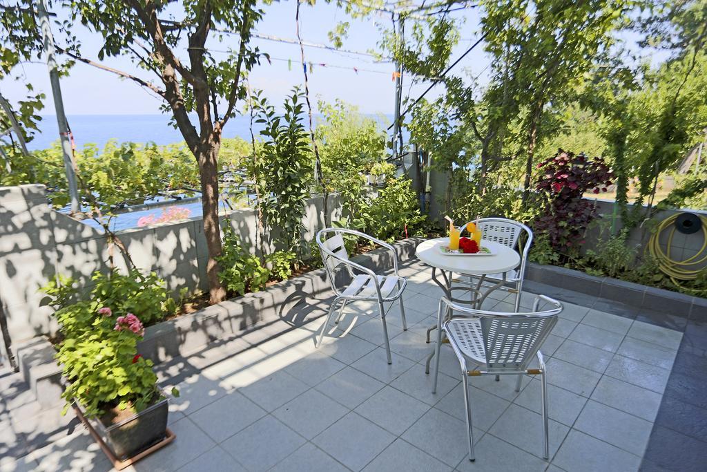 Sunset Studios Скала-Маріон Номер фото